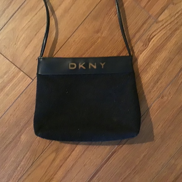 DKNY Donna Karan New York Messenger Purse - Picture 2 of 4